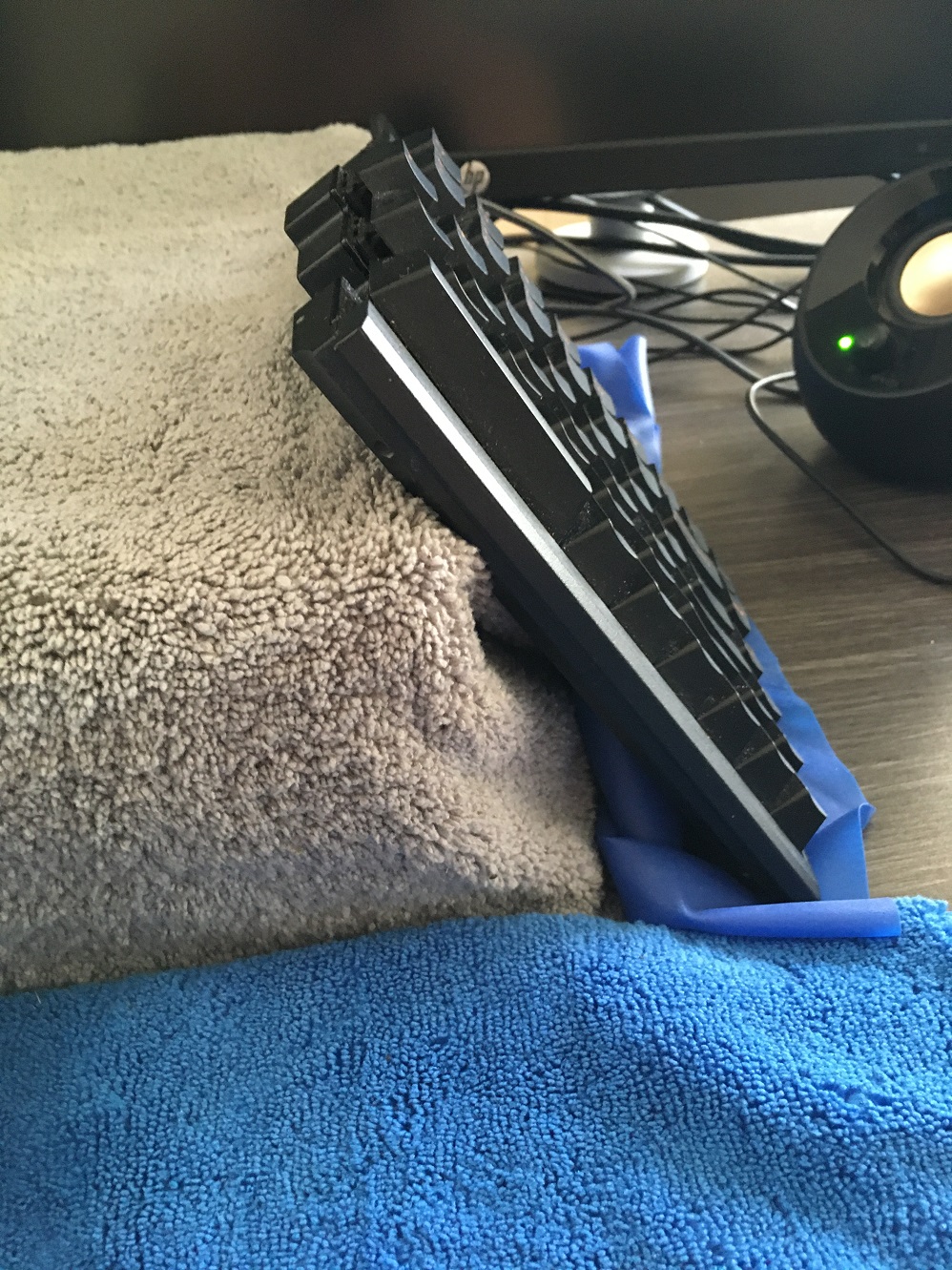 Side view of the Mistel halves